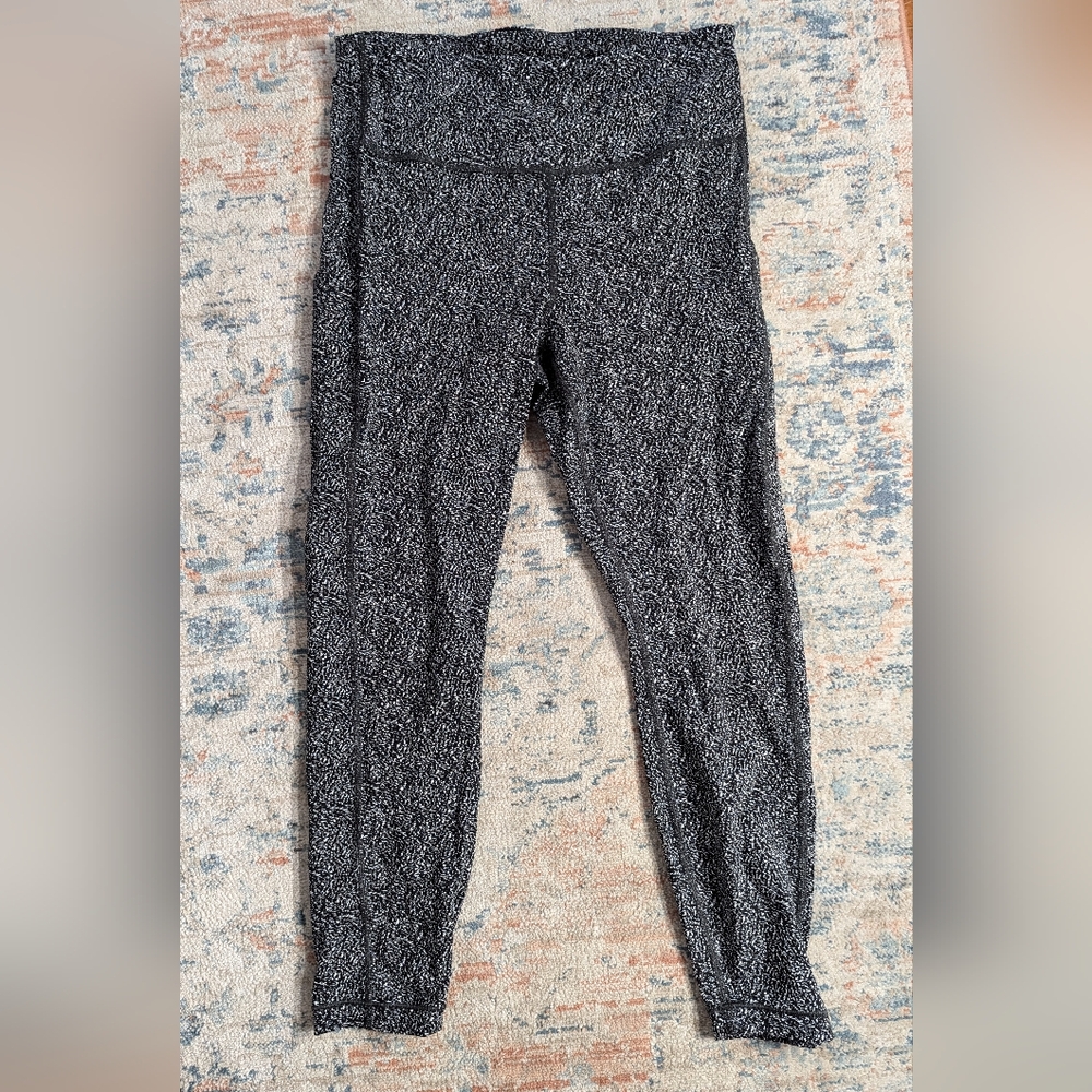 Athleta Ultimate Stash 7/8 leggings